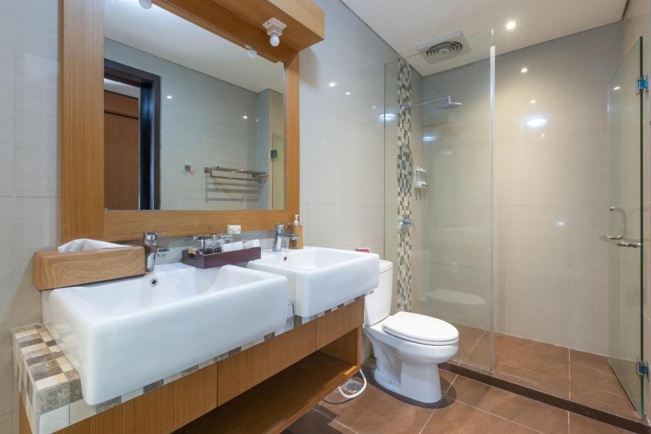 Villa Mayasari 6 Bed Rooms นูซาดูอา ภายนอก รูปภาพ